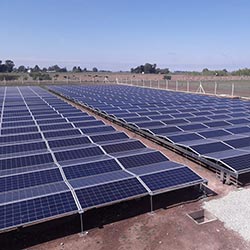 Parque solar fotovoltaico 332 KW Huanguelen provincia de Buenos Aires.
Sistema PEG este/oeste única instalación de este tipo en Argentina..