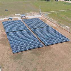 Parque solar fotovoltaico 332 KW Huanguelen provincia de Buenos Aires.
Sistema PEG este/oeste única instalación de este tipo en Argentina.